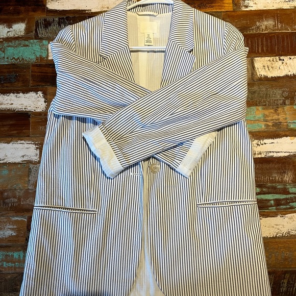 Seersucker Blazer - Picture 1 of 9